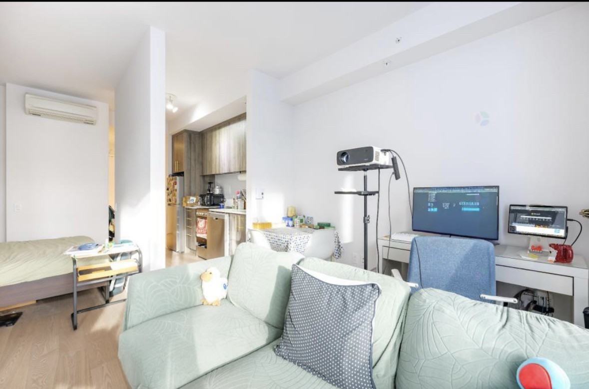 1485 Rue des Bassins #616 - Photo 3 of 17