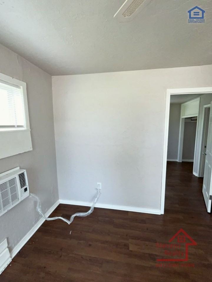 410 Sw 14th St Apt A #A - Photo 7 of 9