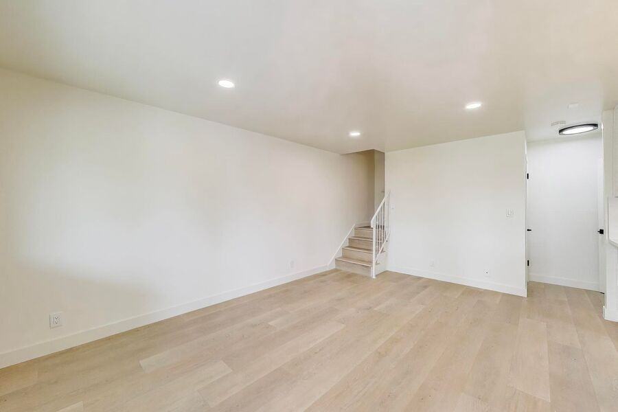 698 N Santa Cruz Ave #15 - Photo 6 of 24