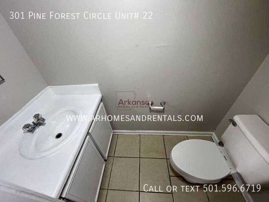 301 Pine Forest Cir #22 - Photo 5 of 22