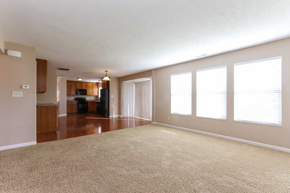 2294 Mcgregor Dr - Photo 3 of 15