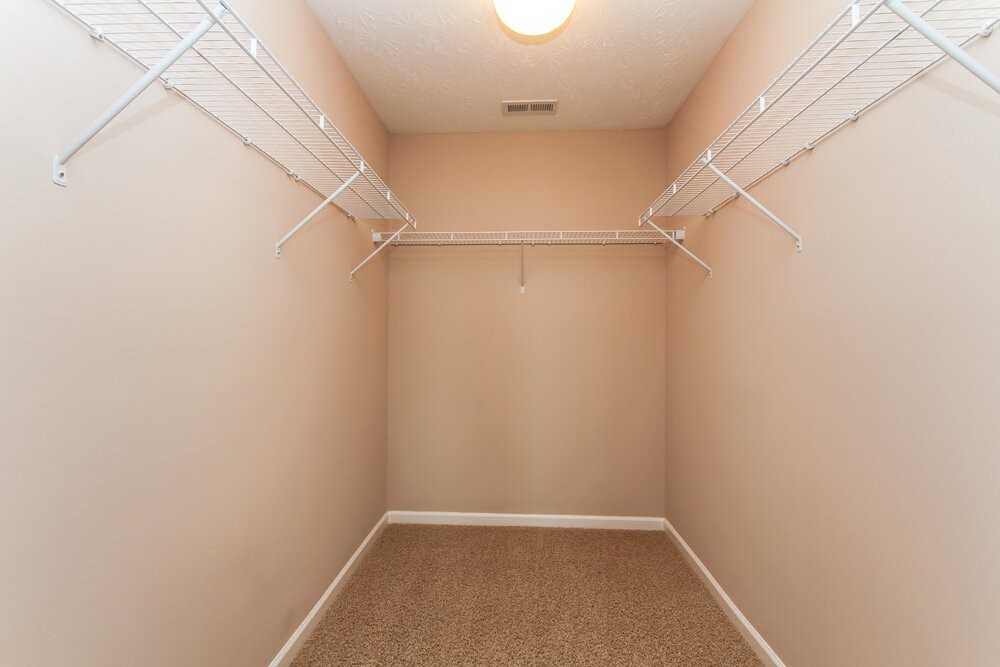 2294 Mcgregor Dr - Photo 7 of 15