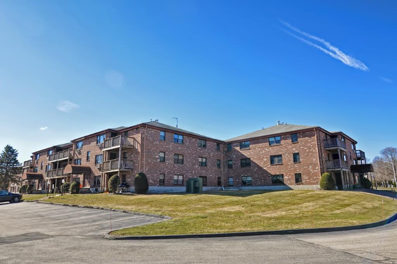 14C Mayberry Dr - Photo 2 of 8