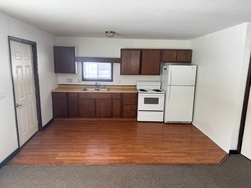 8594 Legion Ln - Photo 3 of 7