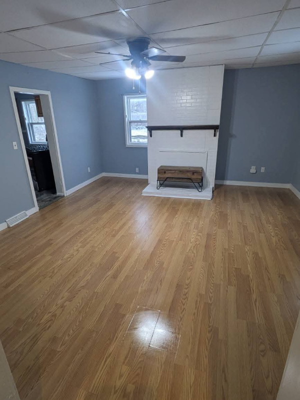 102 E Wabash Ave - Photo 2 of 18