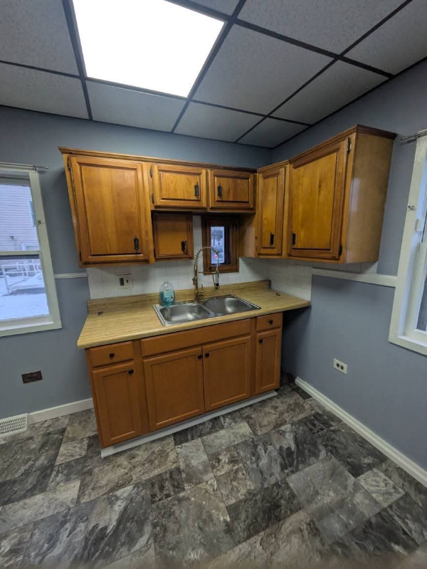 102 E Wabash Ave - Photo 4 of 18