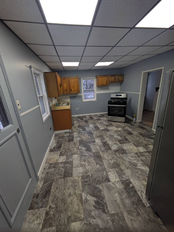 102 E Wabash Ave - Photo 6 of 18