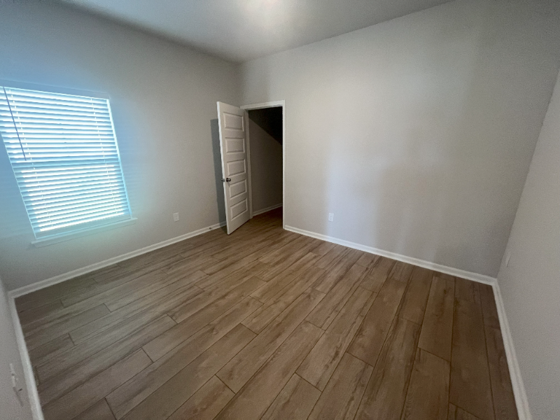 5004 Del Corso St - Photo 5 of 29