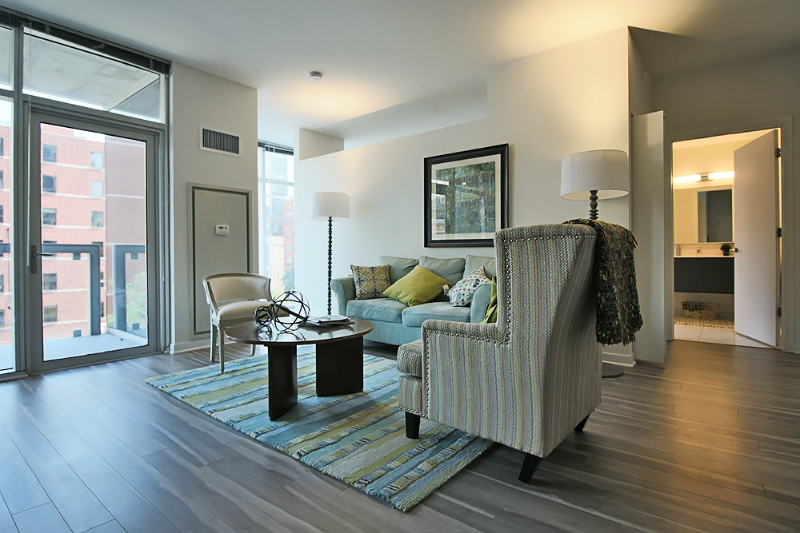 798 N La Salle Dr - Photo 2 of 16