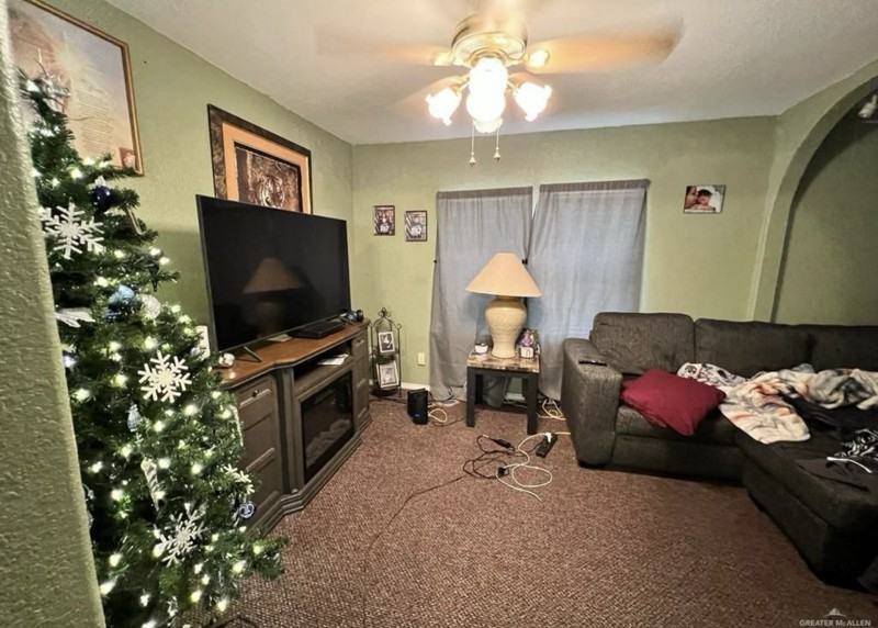 7107 Sylvia Handy St - Photo 4 of 10