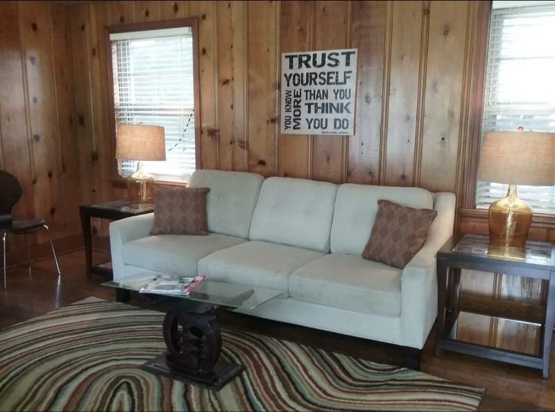 1915 Walker Ave - Photo 2 of 7