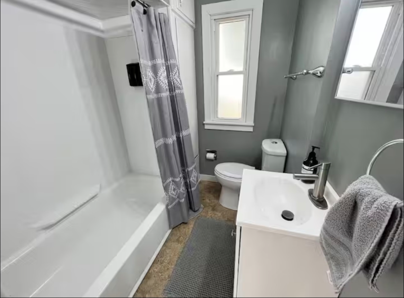 1708 11th Ave #1 - Photo 5 of 6