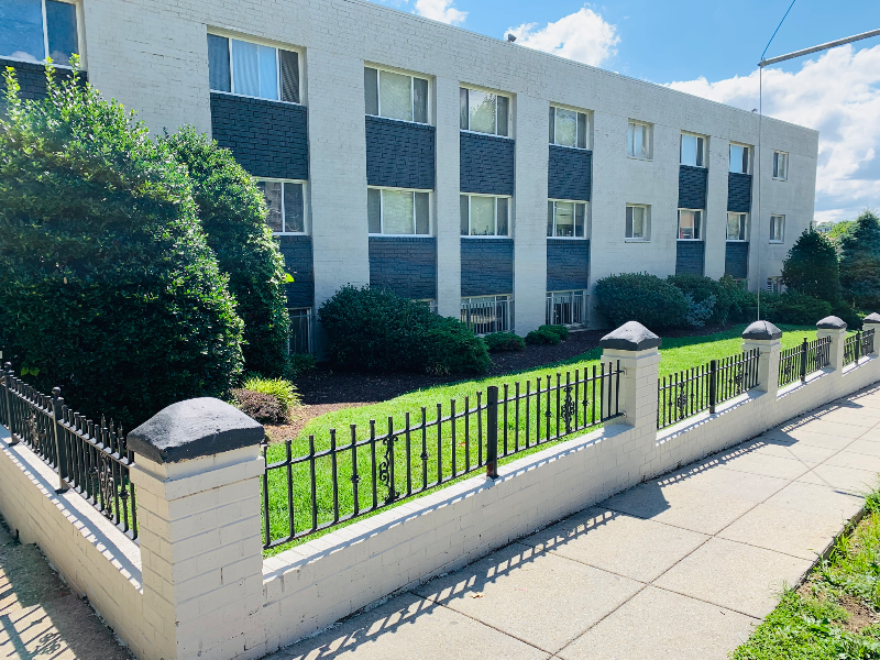 3030 30th St Se #213 - Photo 3 of 11