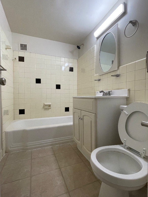 3030 30th St Se #212 - Photo 5 of 6