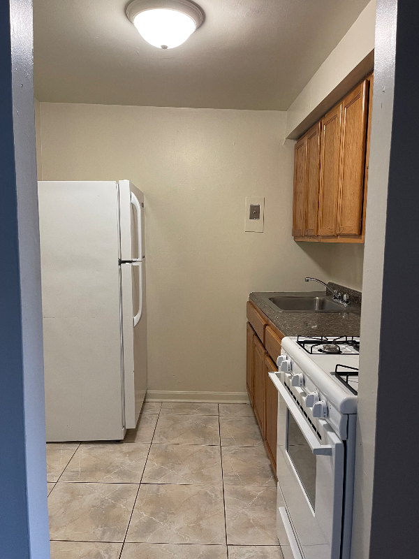 3030 30th St Se #212 - Photo 6 of 6