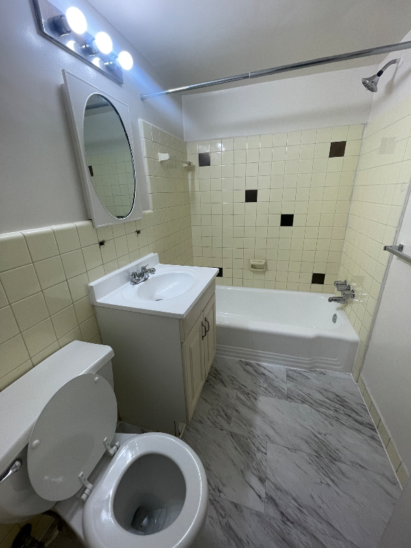 3030 30th St Se #105 - Photo 7 of 7