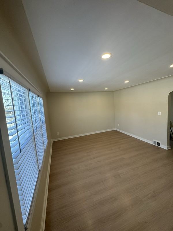 393 W Milton Ave #B - Photo 2 of 6