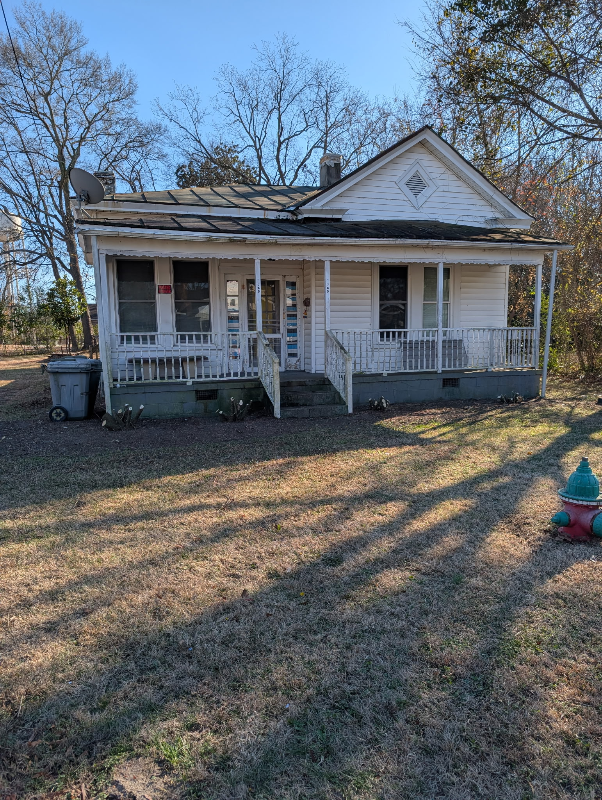 723 Bradley Ave - Photo 2 of 2