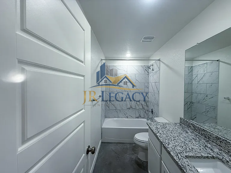 1146 Lindsey Dr #B - Photo 7 of 18