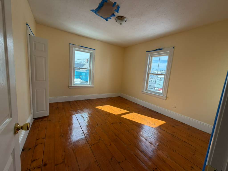 195 Ludlam St #2 - Photo 4 of 8