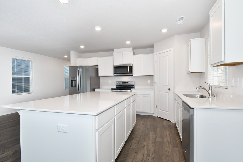 208 N 28th Pl - Photo 2 of 17