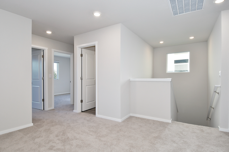 208 N 28th Pl - Photo 6 of 17