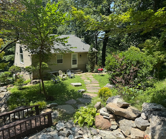 3880B Point Of Rocks Rd - Photo 6 of 36