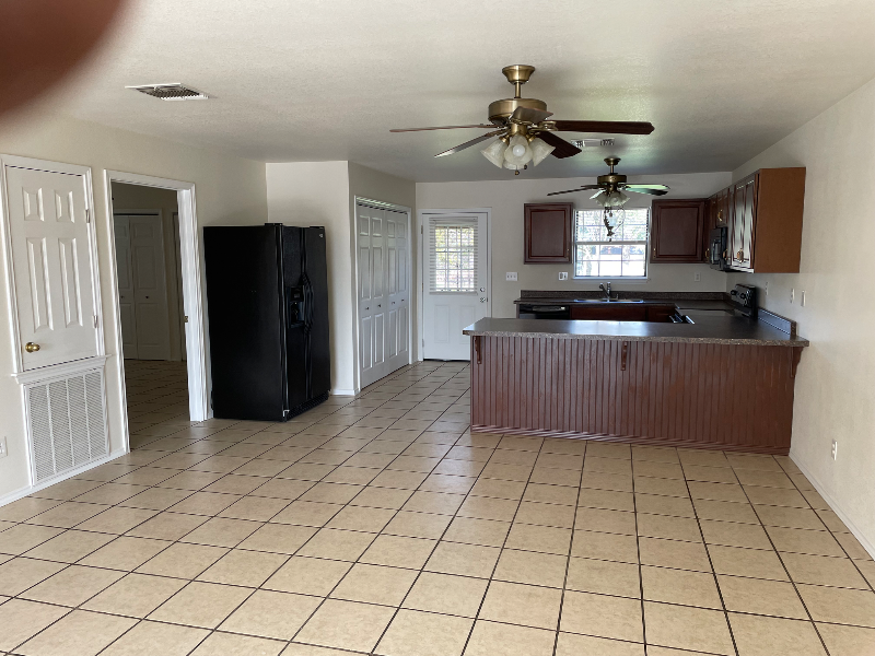 485 Yorktown Dr #A - Photo 2 of 12