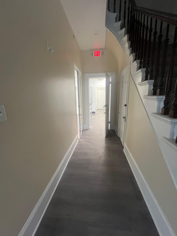 212 East Ave - Photo 3 of 8