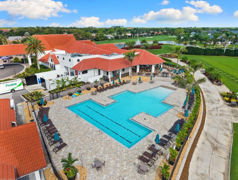 7320 Glenmoor Ln #2206 - Photo 2 of 15