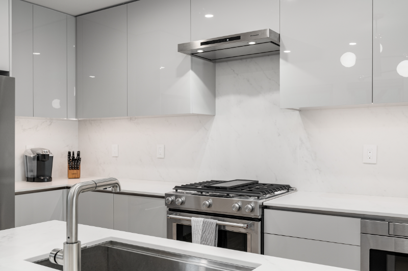 413 8th St Ne #A - Photo 6 of 20