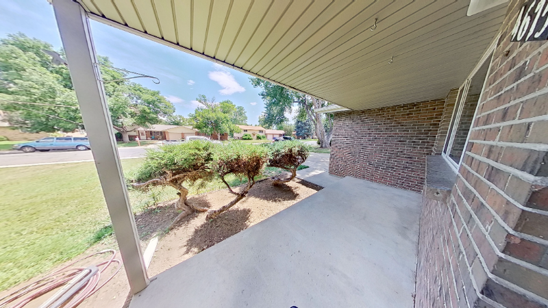 4670 Holland St - Photo 6 of 20