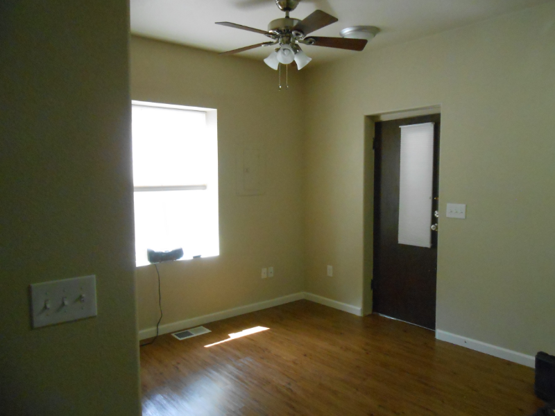 3918 Goodnight Ave #2B - Photo 3 of 12