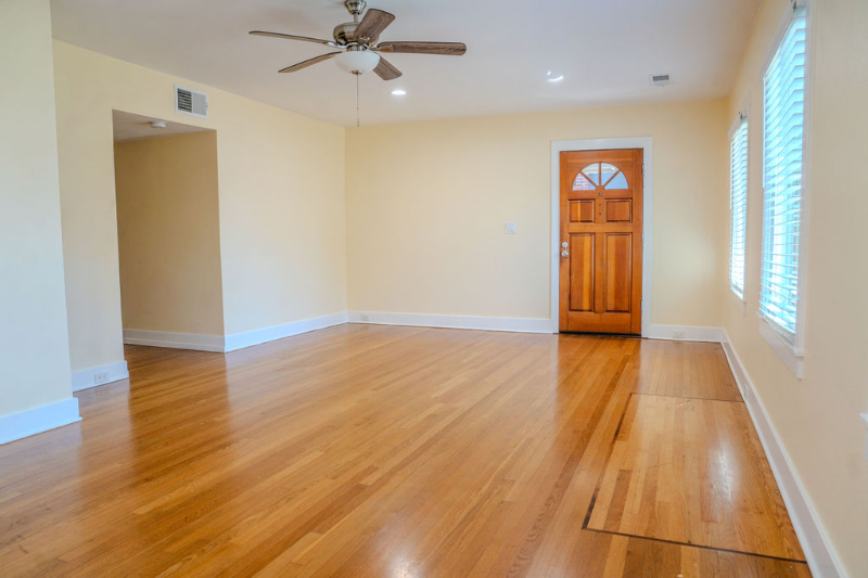 1922 Castillo St - Photo 5 of 13