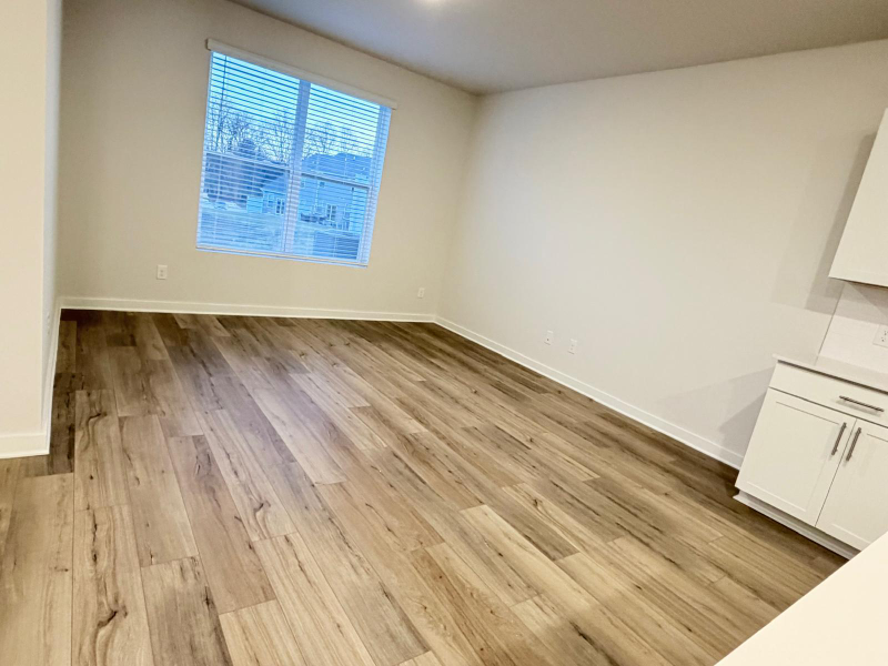 1806 Tupelo Ln - Photo 6 of 20