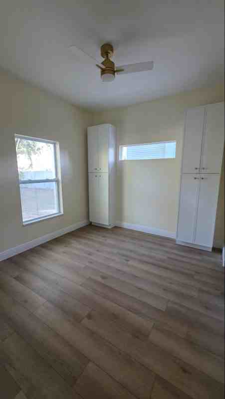 408 1/2 W Louisiana Ave - Photo 6 of 10