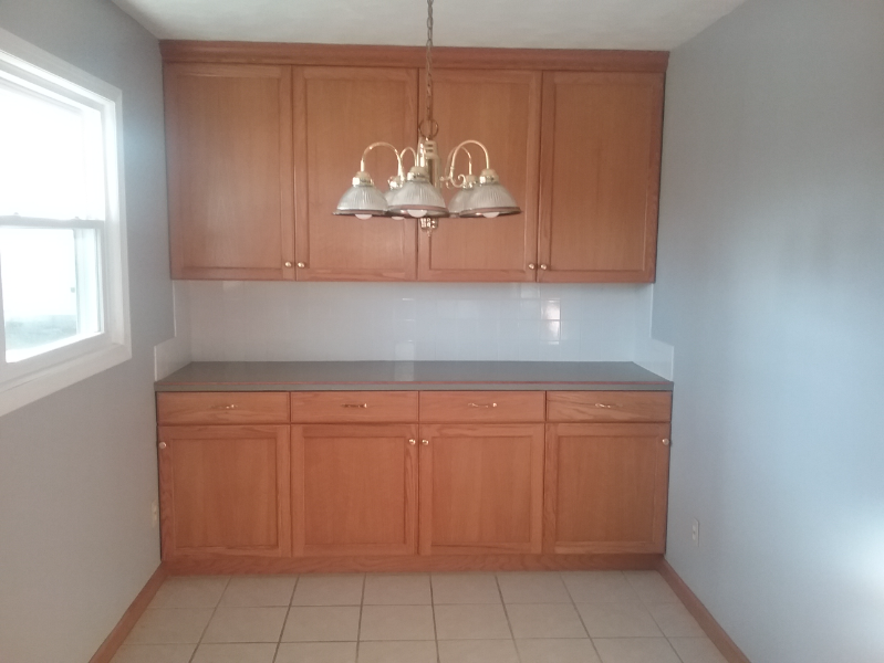 4142 Sabin Dr - Photo 5 of 8