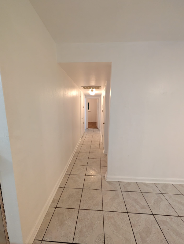 5551 79th St - Photo 5 of 13