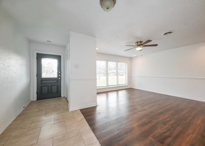 2112 Kevin Ct #1 - Photo 2 of 12