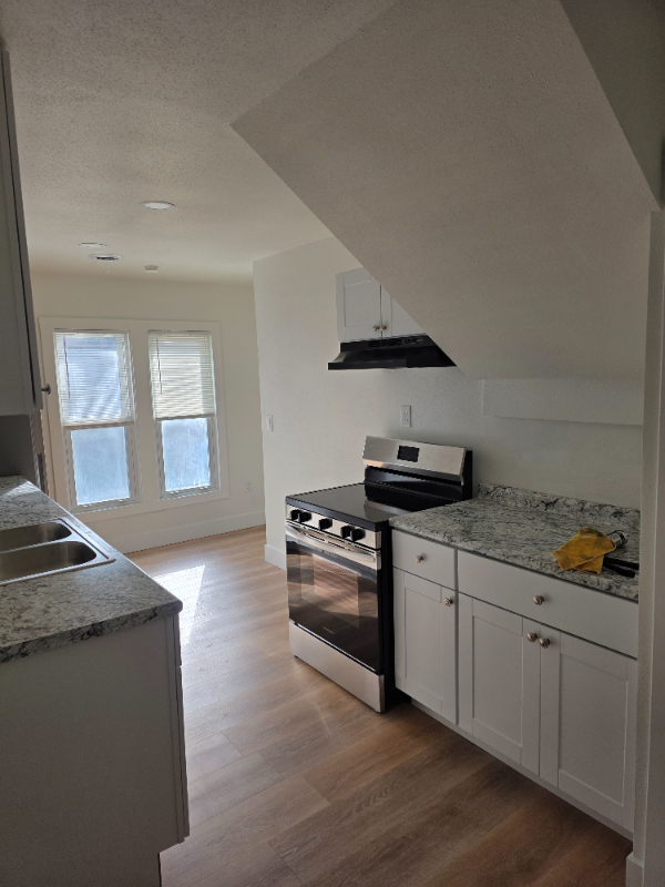 336 Warren Ave #2 - Photo 6 of 12