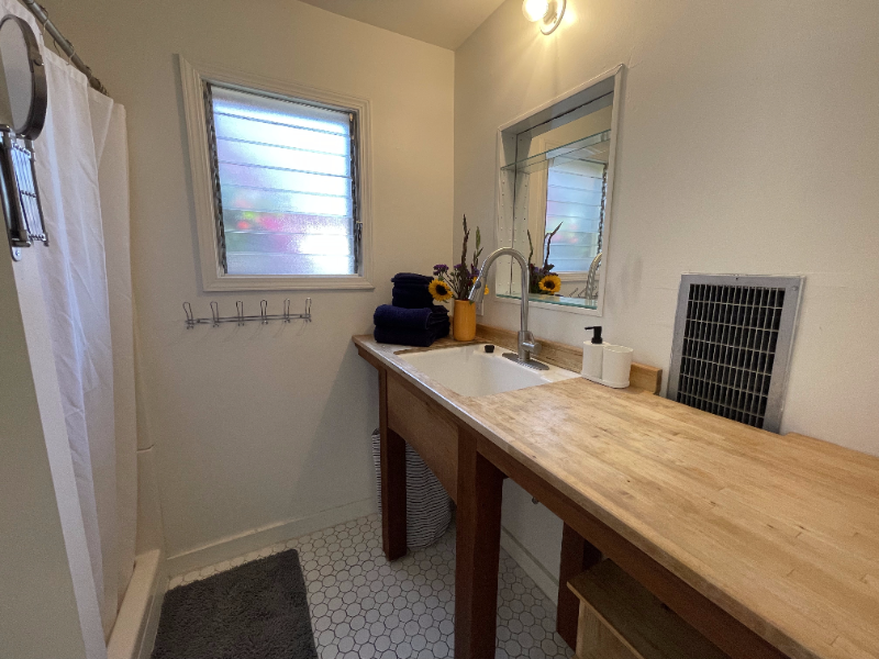 3606 Nevil St #2 - Photo 4 of 6