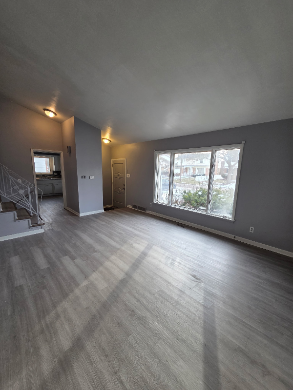 5702 Oxley Dr - Photo 6 of 15