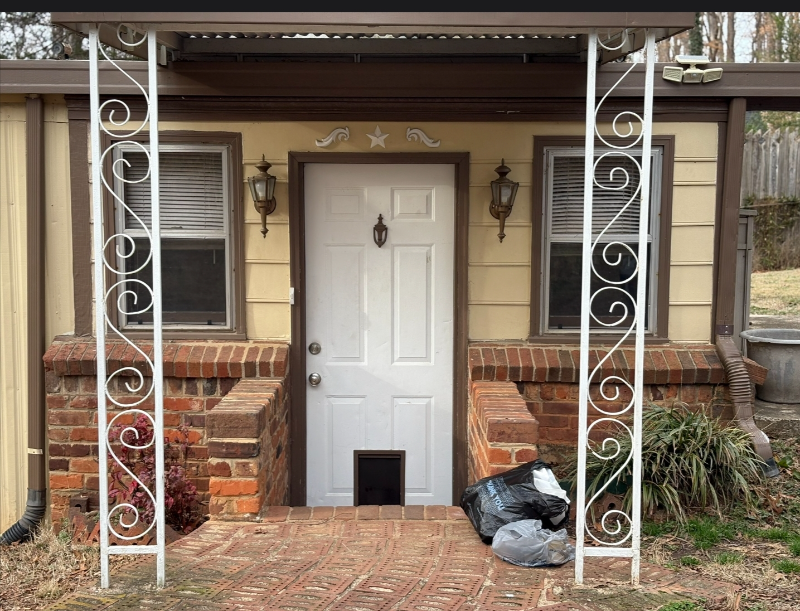 4101 Mcintyre Ave - Photo 4 of 12