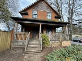 featured image of 2003 N Willamette Blvd