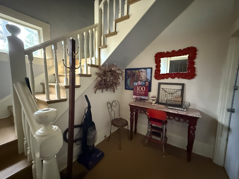 2003 N Willamette Blvd - Photo 4 of 14