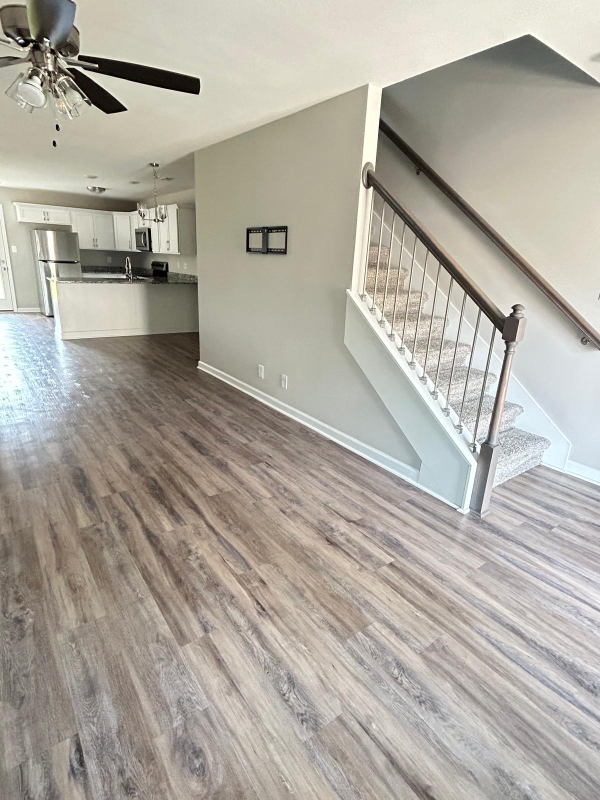 645 Stowe Ct #J - Photo 5 of 16