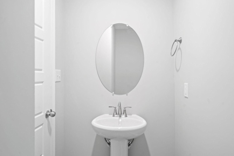 645 Stowe Ct #J - Photo 7 of 16