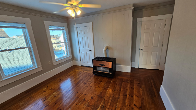 244 Notre Dame Ave #3 - Photo 5 of 6