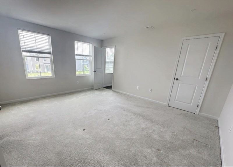 83 Charlotte St - Photo 6 of 20