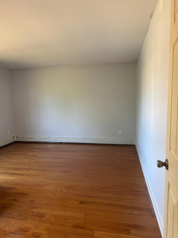 626 Cricket Ln - Photo 7 of 9